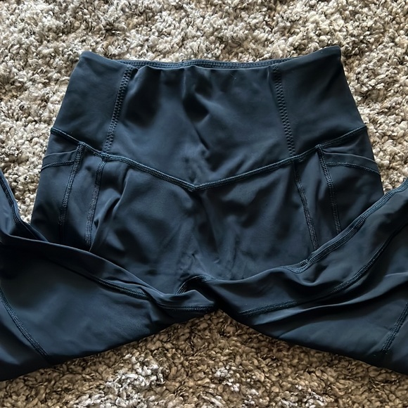 Lululemon leggings - Picture 3 of 6